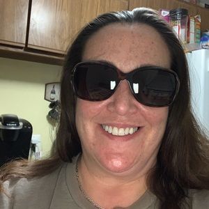 Meet your Posher, Cheryl